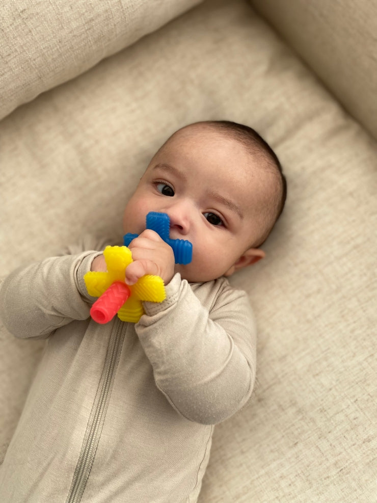 Itzy Ritzy Teensy Tube Teether