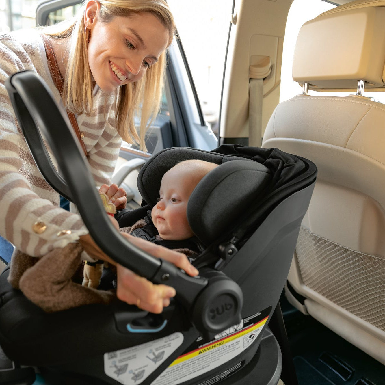 UPPAbaby Aria Lightweight Infant Car Seat + Base