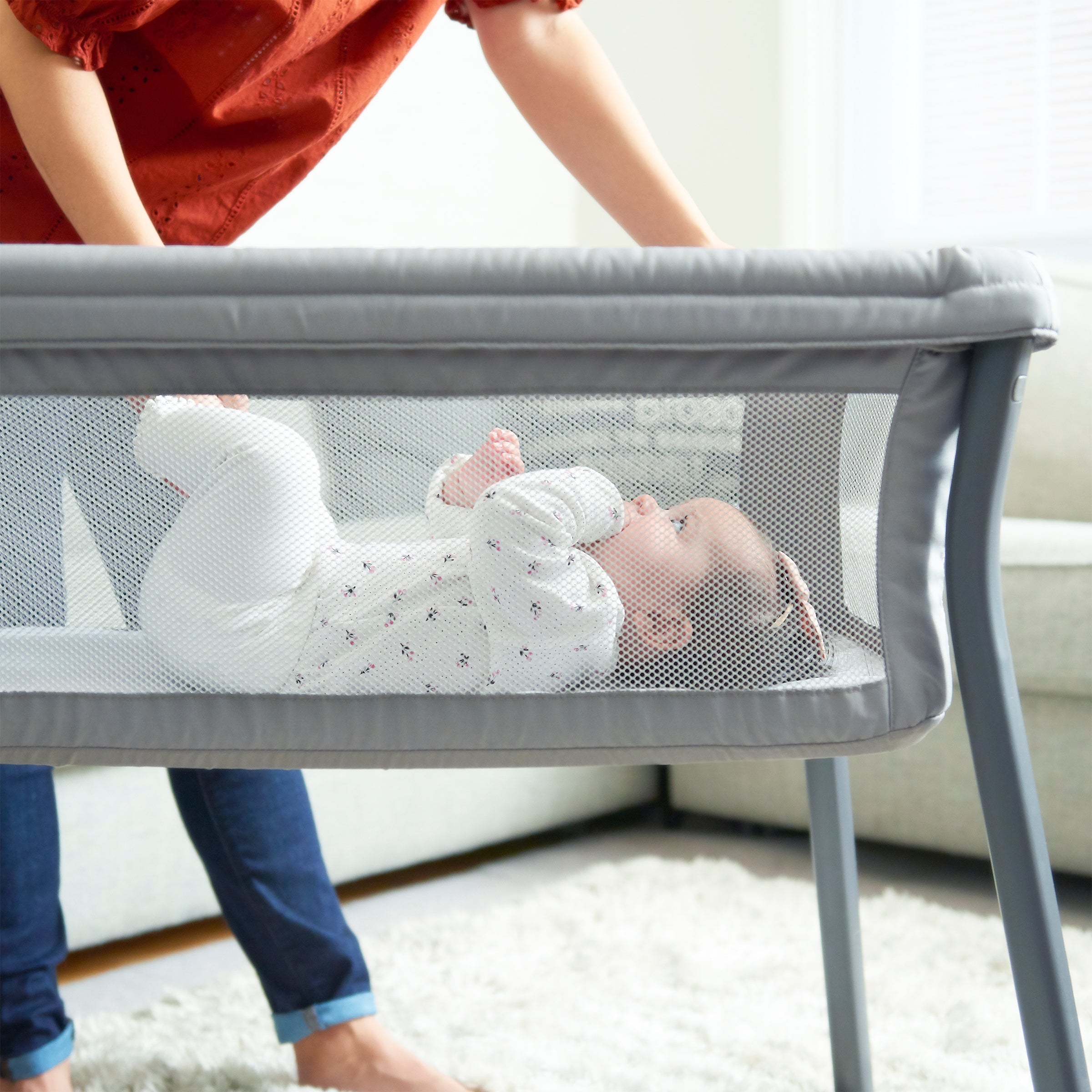 Chicco LullaGo Anywhere Portable Bassinet