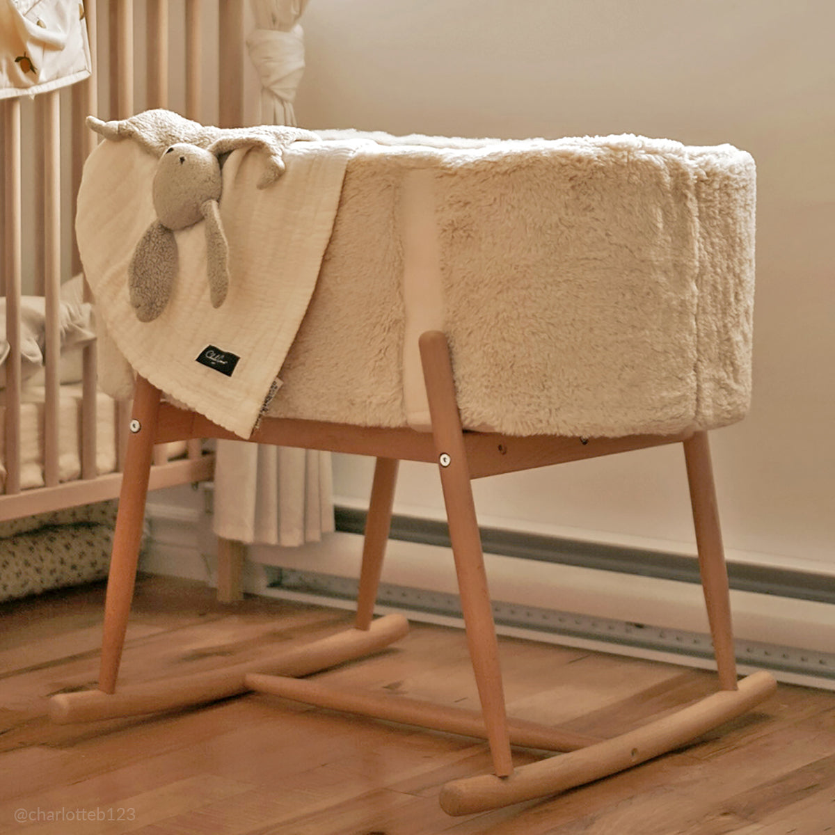 Charlie Crane KUKO Bassinet