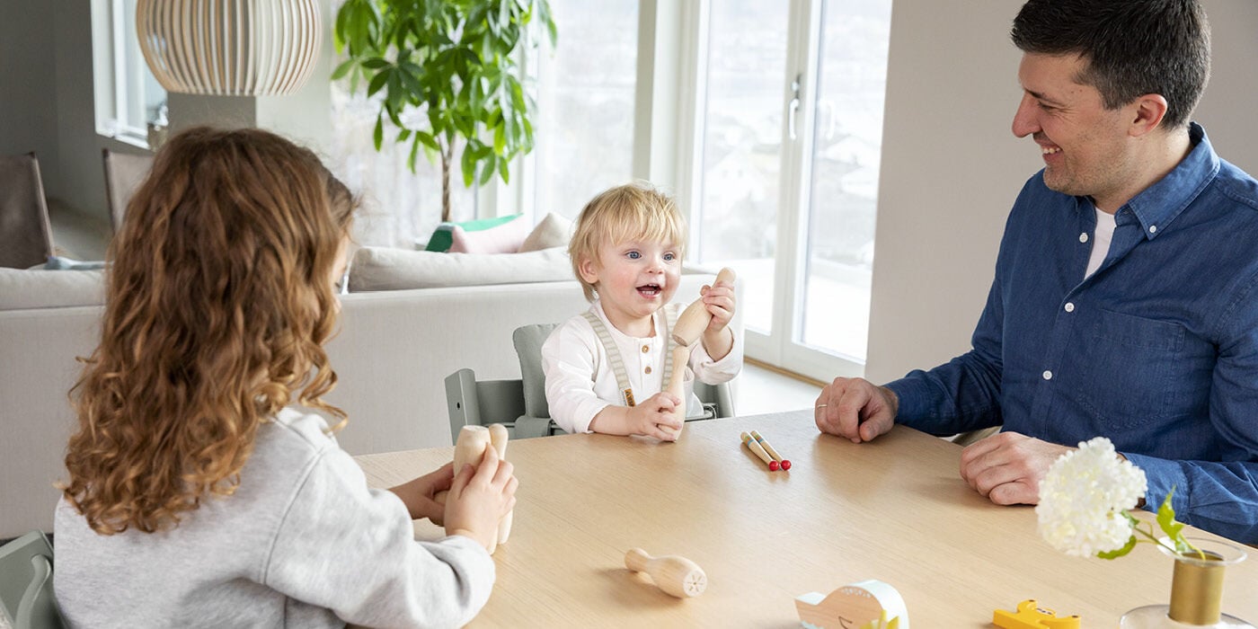 Stokke Tripp Trapp Complete High Chair² - (Incl. Chair, Matching Babyset², Cushion, Tray)