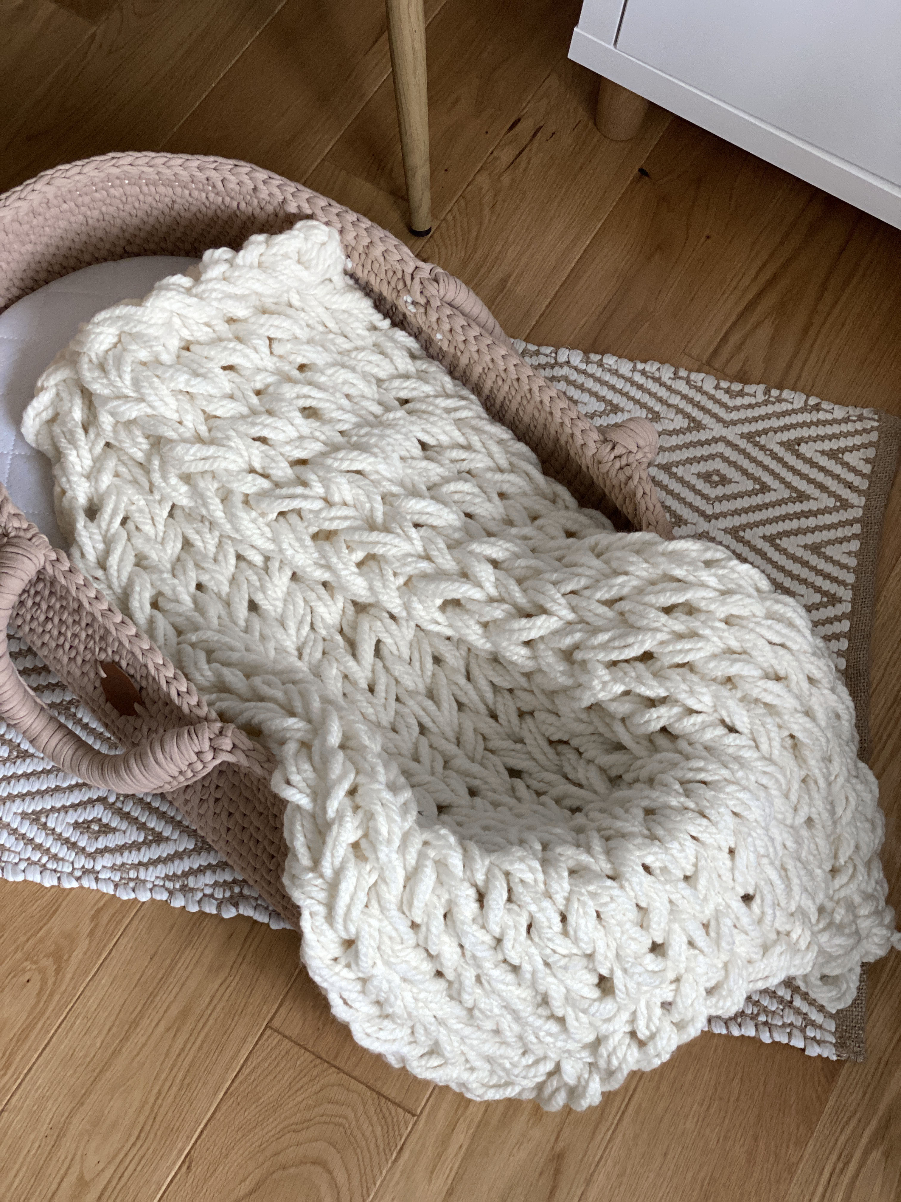 Anzy Home Chunky Knit Baby Blanket