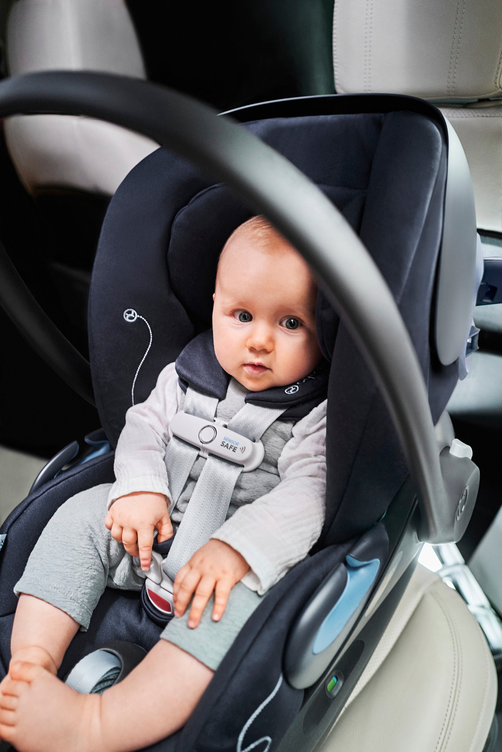 Cybex Cloud G Lux Comfort Extend Infant Car Seat