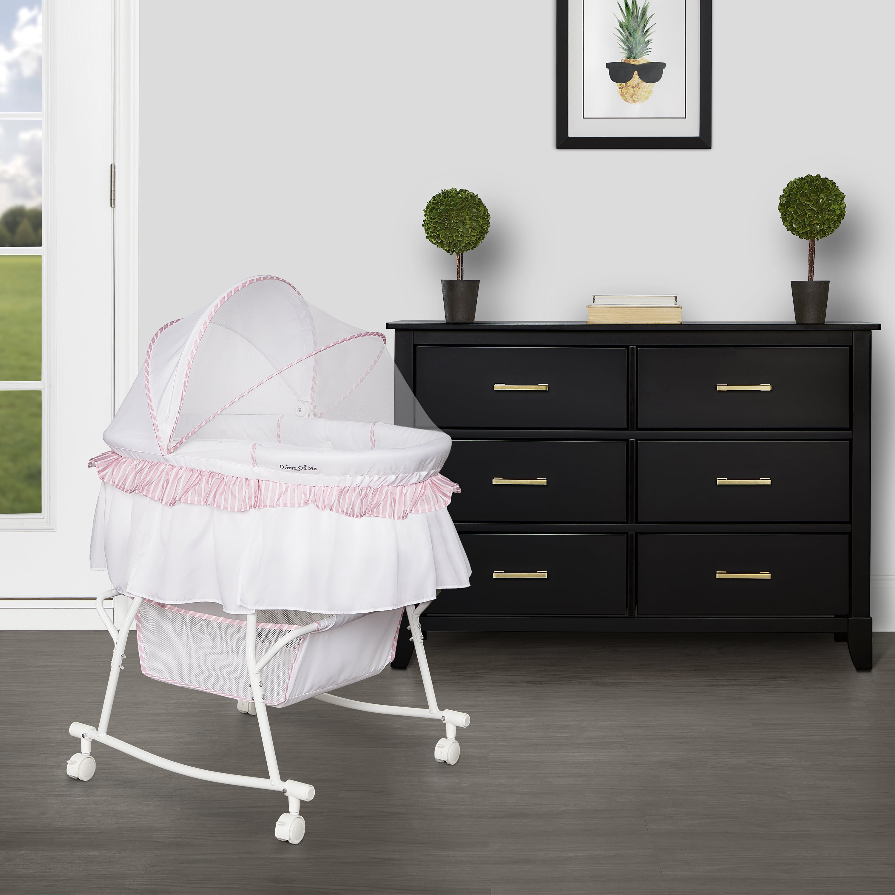 Dream On Me Lacy Portable 2 in 1 Bassinet and Cradle