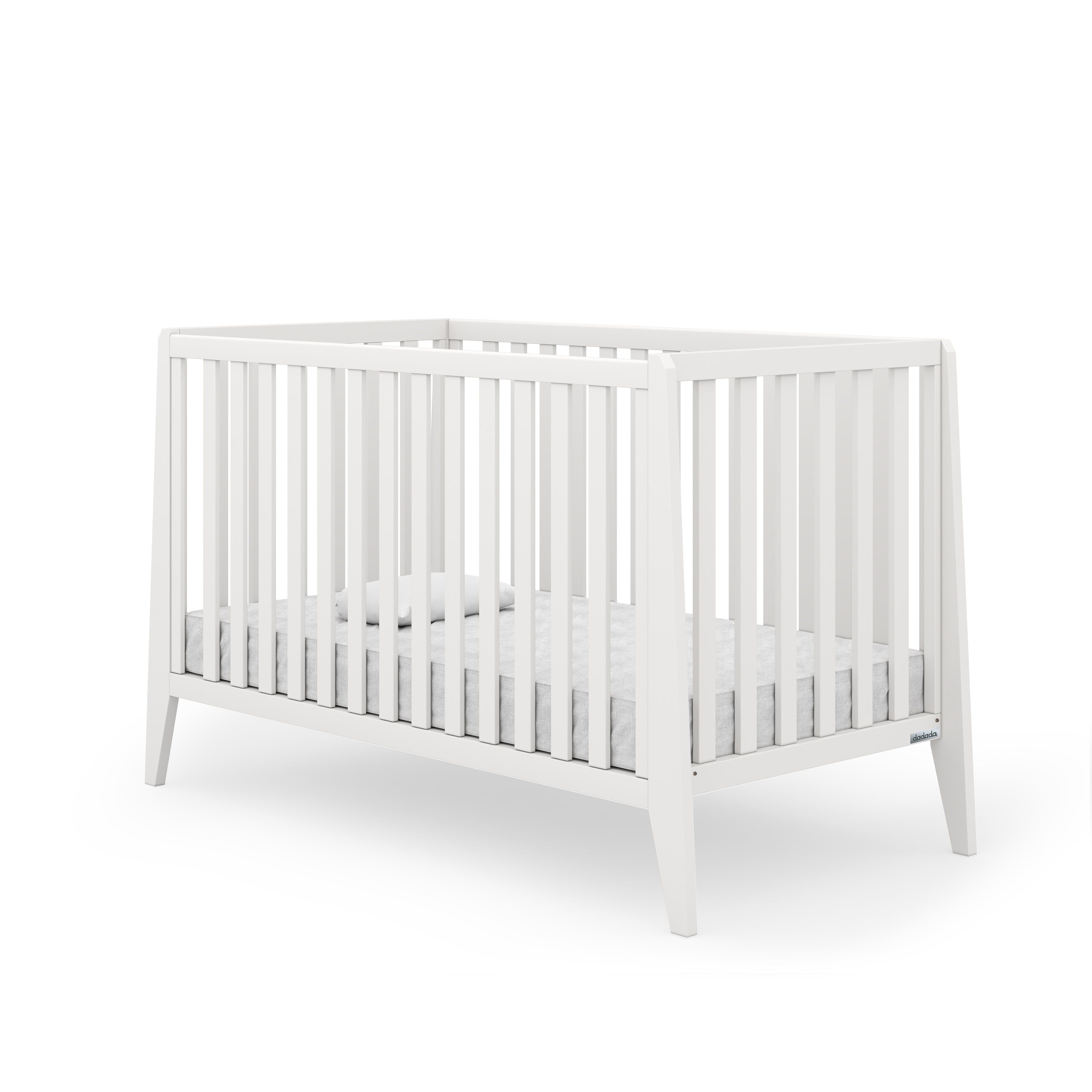 dadada Boston 3-in-1 Convertible Crib