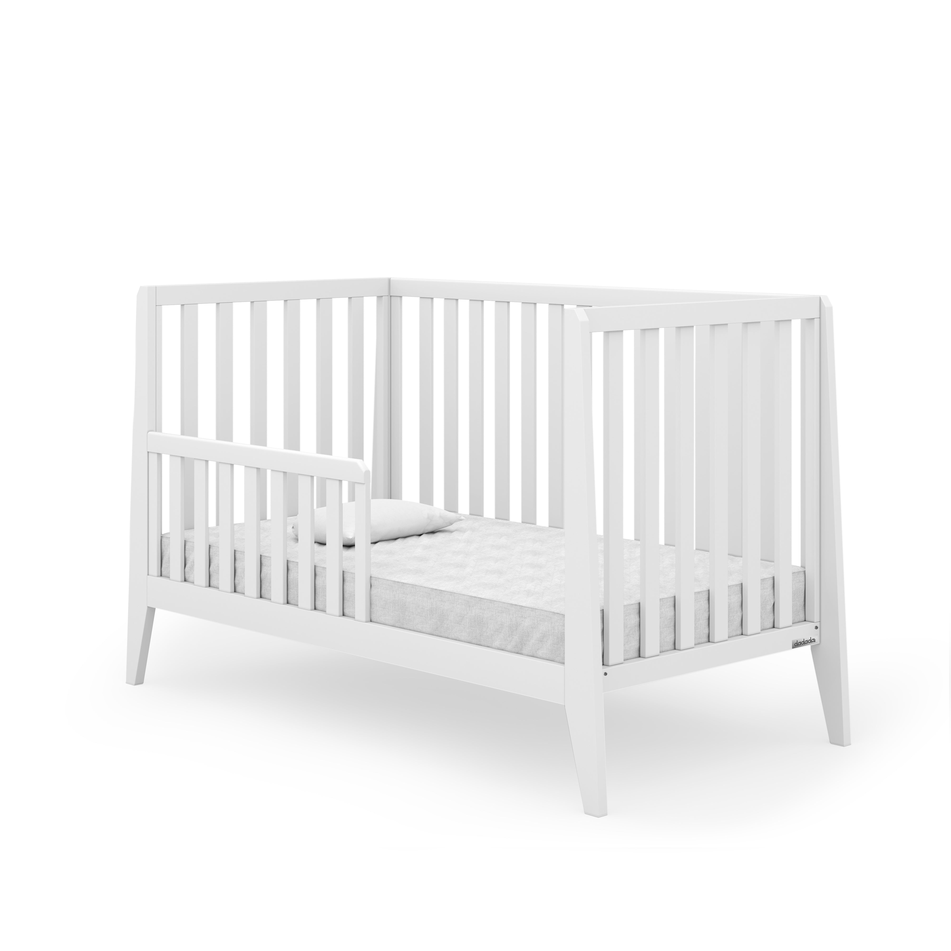 dadada Boston 3-in-1 Convertible Crib