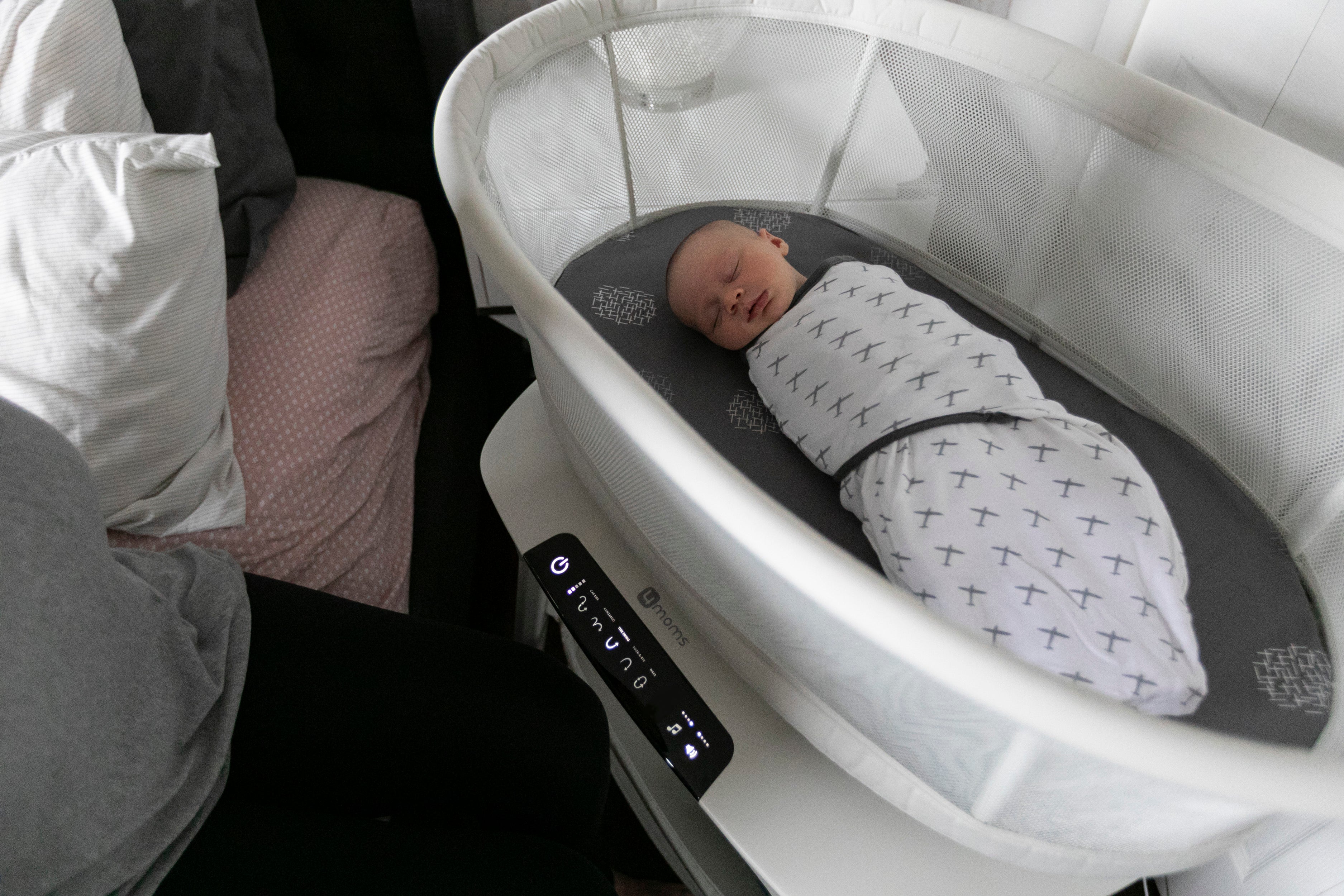 4moms mamaRoo sleep bassinet